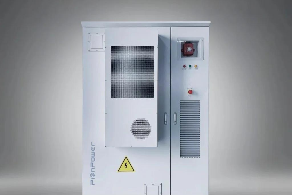 Polaron commercial battery energy storage system cabinet