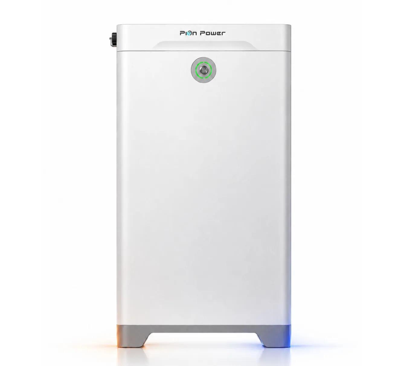 A wall-mounted 13.5kWh commercial energy storage battery.